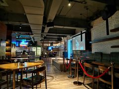 景观位-JINNS锦时 steak&pizza(浸信会礼拜堂旧址店)