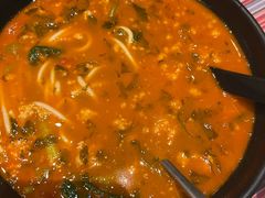 -香巴拉云南餐厅(华莱坞店)