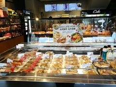 面包甜点陈列柜-巴黎贝甜·生日蛋糕(杭州文二路店)