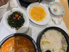 -鸡汤过桥·过桥米线