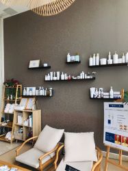 -JNK皮肤管理中心