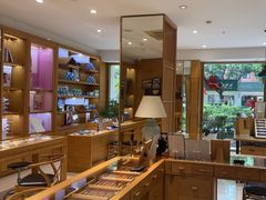 -宝丽眼镜(湖墅店)