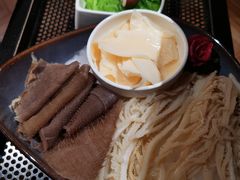 -左庭右院鲜牛肉火锅(南通CBD大有境店)