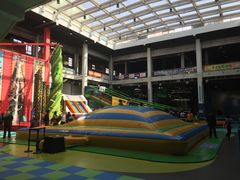 -蒙特利亲子乐园