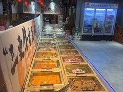 -牛里牛气· 榴莲海鲜鲜牛肉自助火锅·烤肉(横岗店)
