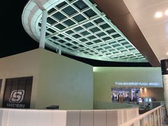 -宁波杉井奥特莱斯广场