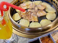 -三国惹火烤肉·中日韩烤肉集合店(百草路店)