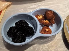 -肥肥虾庄·金牌油焖大虾(首义路店)
