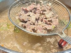 -牛满溢·自助潮汕鲜牛肉火锅(龙汇路店)