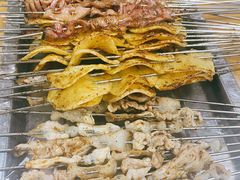 -亨利烧烤(理想山店)