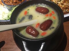乌鸡枸杞红枣汤-额娘·春饼烤鸭(乐汇城店)