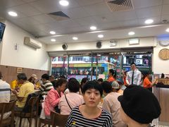 等位区-喜莲咖啡