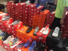 -盛达体育(襄平步行街店)