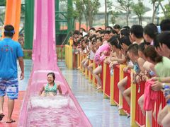 -欢乐水魔方水世界