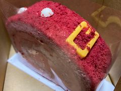 草莓红丝绒卷-星巴克(天津凯德天津湾店)