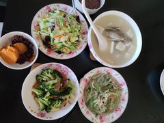 -鲸育宝宝月嫂(徐汇店)