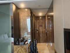 -广州天河希尔顿酒店