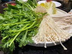 -海鸿荟·沿江菜(中山北路店)