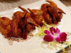 红烧乳鸽-香云轩·顺德菜(香云纱园林酒店店)