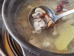 -濠轩阁特色生蚝火锅(水湾路店)