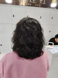 -镁连社·美联社
