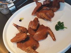 润烧脆皮乳鸽-粤界(望京金辉店)