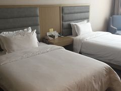 -兴芮温泉度假区