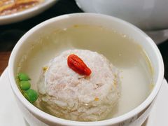 手剥咸蛋黄狮子头-永春园·扬州早茶·淮扬菜(漫乐城店)