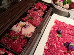 -左庭右院鲜牛肉火锅黑金店(陆家嘴中心店)