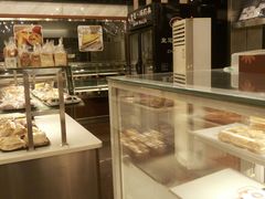 -皇冠 · 玛莉奥(丽江店)