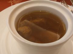 姬松茸炖走地雞-沁香庭中餐厅·川粤菜(重庆高新假日酒店)