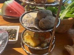 -野山舂·贵州现舂酸汤火锅(鸿通城店)