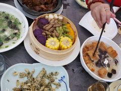 -侬佳蒸菜馆(听潮店)
