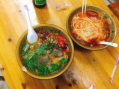 -肇兴特色牛肉粉