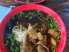 -小龙大肉面馆