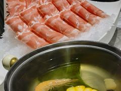 -海鲨湾海鲜会馆(百家湖1912店)
