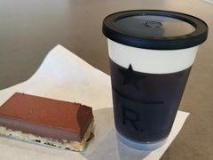 -星巴克臻选(上海合生汇1F店)