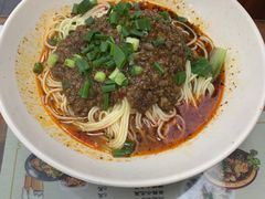 -杨大叔爱面子·四川小吃(岗头店)