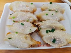 牛肉鍋貼-小姜锅贴(凤凰街店)