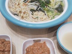 -灵芝妹子海鲜米线(凯德和平广场店)