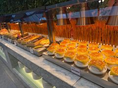 -川骄海鲜自助(王府井奥莱UP TOWN店原世界之花店)