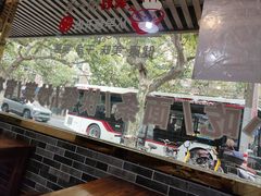 -禾诗夜市大饼油条(松江店)