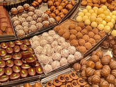 -Laderach 莱德拉(上海环贸iapm店)