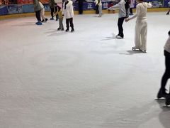 -正佳冰河湾真冰滑冰场