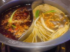 -钢管厂五区小郡肝串串香(滨江店)