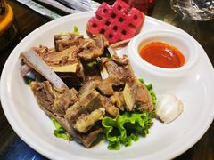 手抓羊肉-吉祥圣雪藏餐