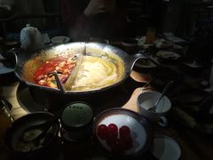 -湊湊火锅·茶憩(杭州湖滨银泰in77店)
