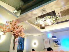 -樱花里音乐餐吧·牛扒椰子鸡(东圃店)