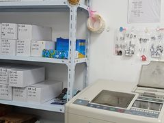 -天空之镜眼镜店蔡司依视路配镜授权零售店(望京颐堤港店)