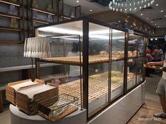 面包甜点陈列柜-奈雪的茶(大梅沙8号仓店)